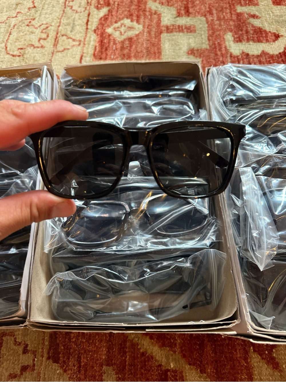 48 - Men's Black Square Sunglasses - Classic